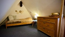 Slaapzolder met 2 bedden